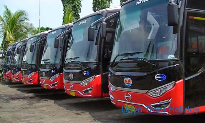Sewa bus pariwisata di Situbondo