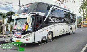 sewa bus pariwisata di Ponorogo murah